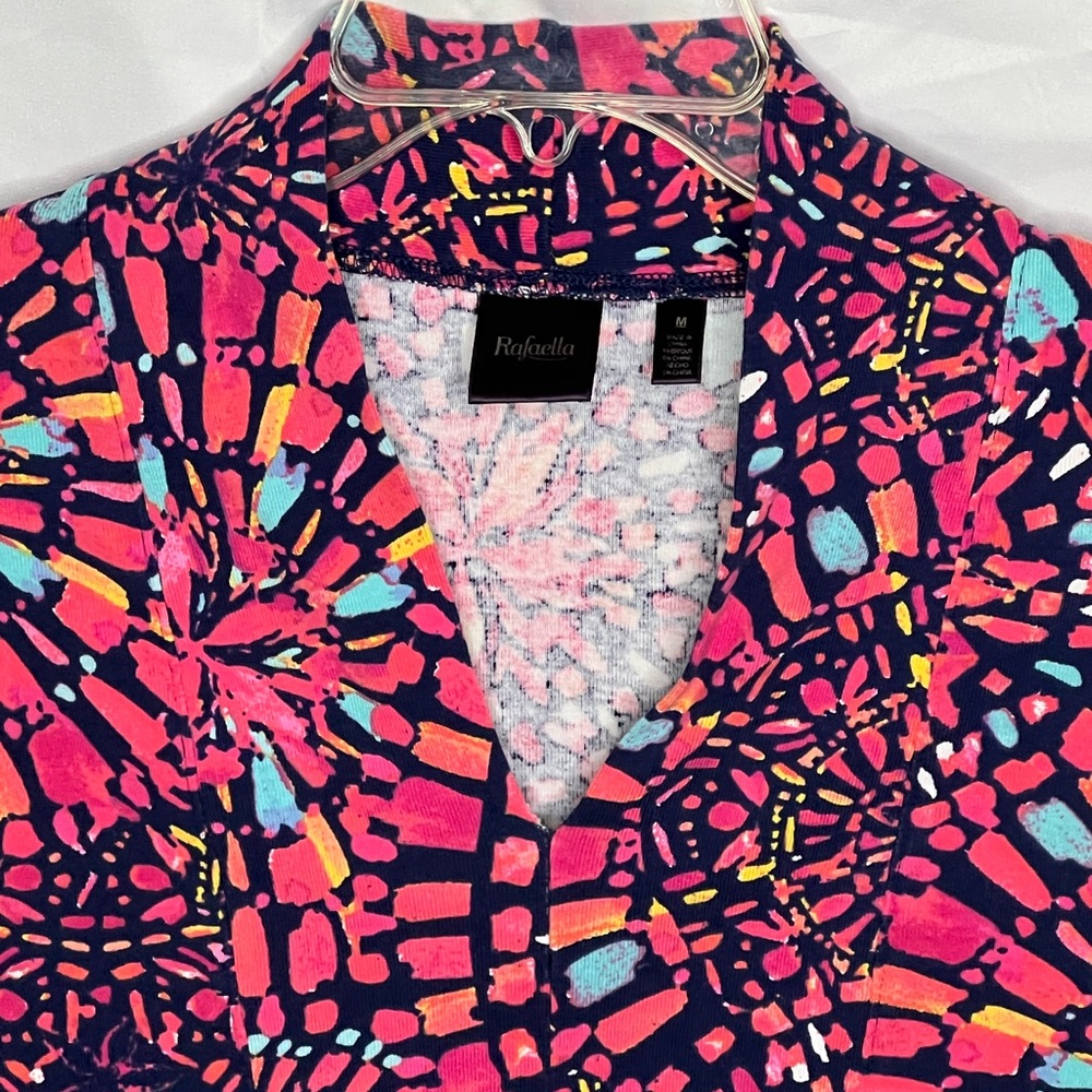 🌟3 for $25🌟 Rafaella Women’s Vibrant Bold Patterned Top - Picture 3 of 12